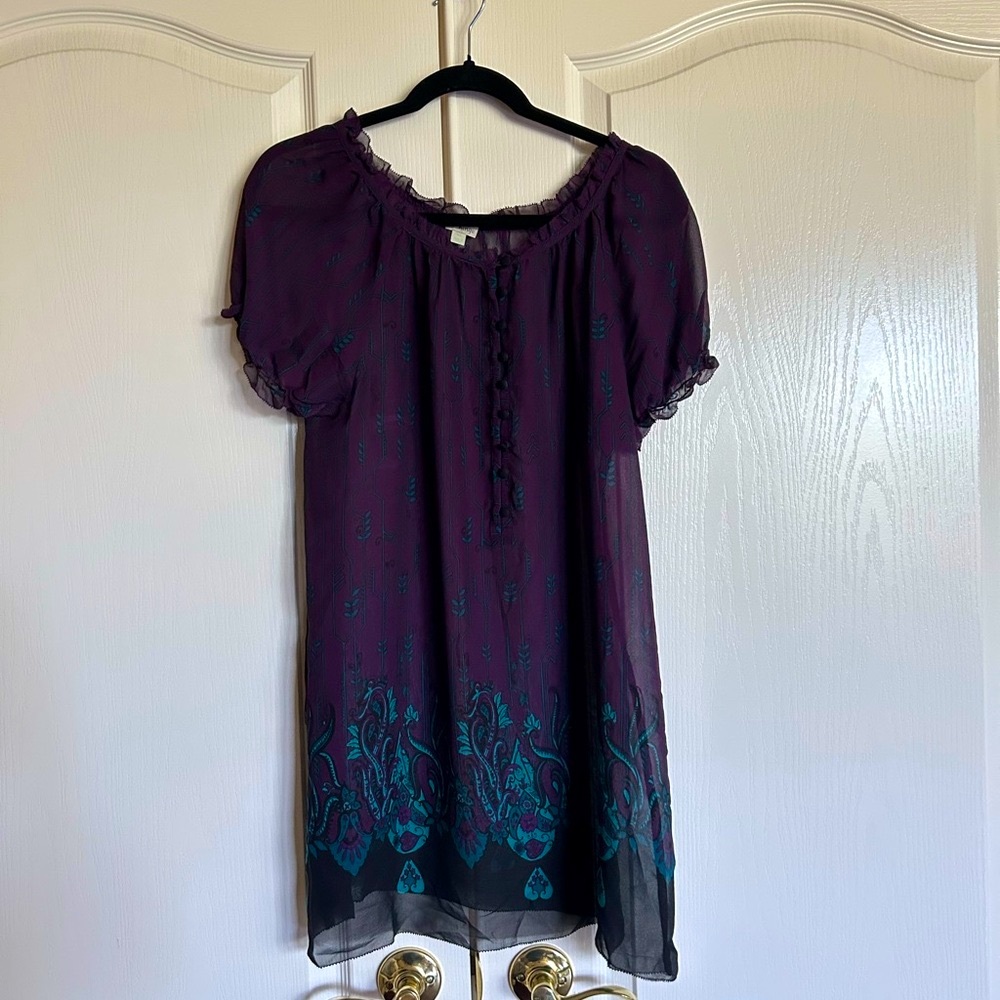Hinge sheer paisley puff short cap sleeve button up tunic top size medium